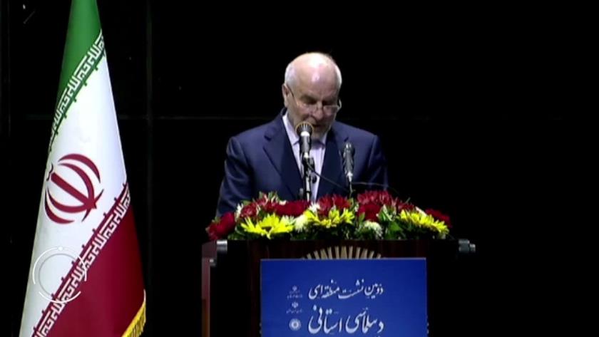 Iranpress: تأكيد قاليباف على تخطيط سياسات إيران الخارجية علي المستوى الوطني ومستوى المحافظات