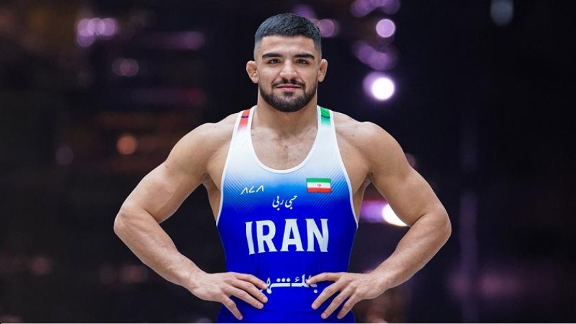 ایران برس: الإيراني محمد عظيمي.. ذهبية بطولة العالم للمصارعة الحرة تحت 23 عامًا 