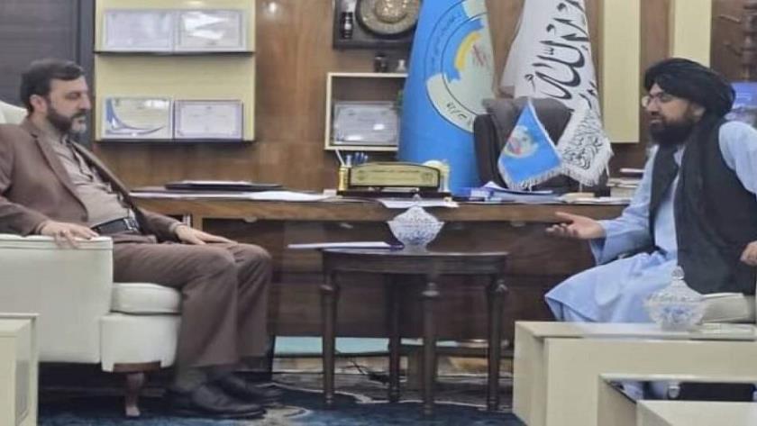 Iranpress: مفاوضات كابول بشأن حصة إيران من نهر هيرمند وتجديد العلامات الحدودية