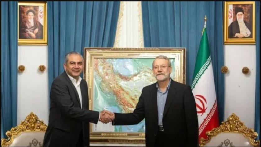 Iranpress: لاريجاني: العلاقات بين إيران وباكستان قابلة للتحول إلى شراكة استراتيجية
