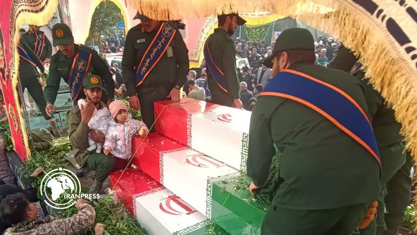 ایران برس: تشييع جثامین ۳۰۰ شهيد مجهول في طهران ومدن أخرى