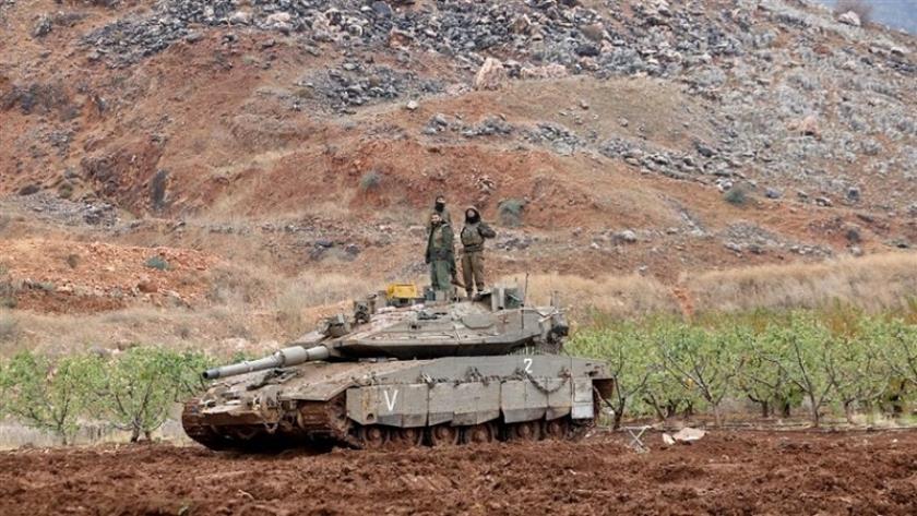 Iranpress: المدفعية الإسرائيلية تقصف قرى الوزاني جنوب لبنان