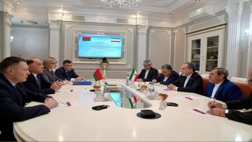 Iranpress: وزير الخارجية الإيراني يلتقي سكرتير الدولة لمجلس الأمن البيلاروسي