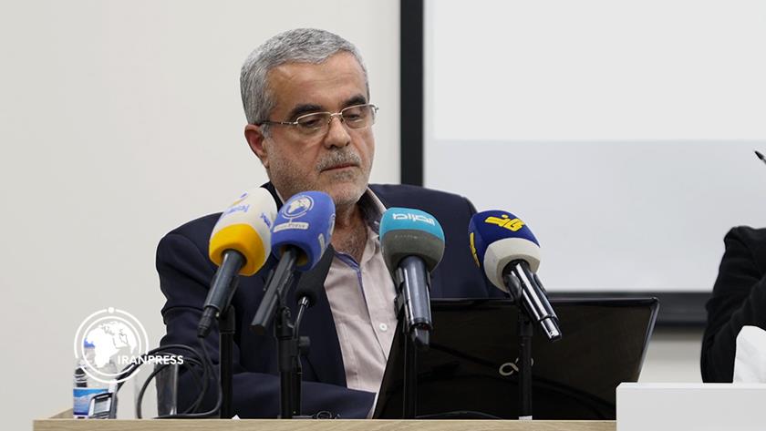 Iranpress: زيعور: الإمام الخامنئي استلهم رؤيته العلمية من هدي الإمام الخميني + فيديو