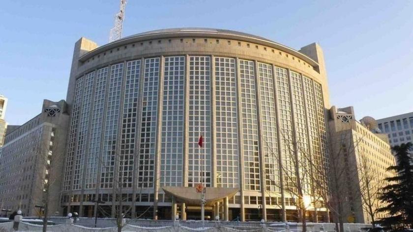 Iranpress: الصين تطالب الولايات المتحدة بالإفراج الفوري عن مادورو