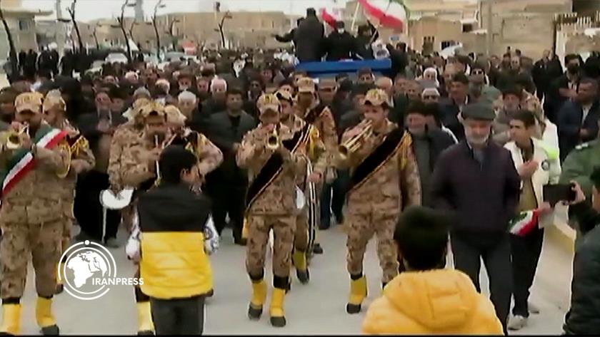 Iranpress: تشييع جثامين شهداء الأحداث الأخيرة في مختلف مناطق إيران + فيديو