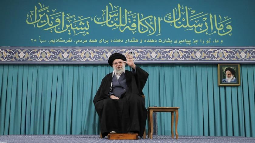 Iranpress: سماحة القائد: نحن نعتبر الرئيس الأمريكي مجرمًا بسبب الخسائر التي ألحق بشعبنا