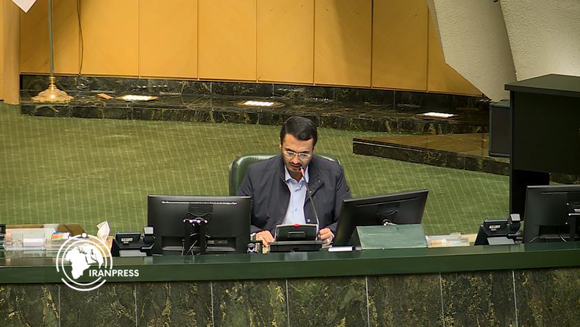 Iranpress: البرلمان الإيراني: مؤسسة الإذاعة والتلفزيون أحبطت الحرب الإعلامية ضد البلاد
