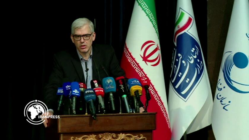 Iranpress: الصاروخ الحامل ’’سيمرغ‘‘.. تقنية فضائية استراتيجية وهامة جدًا في إيران
