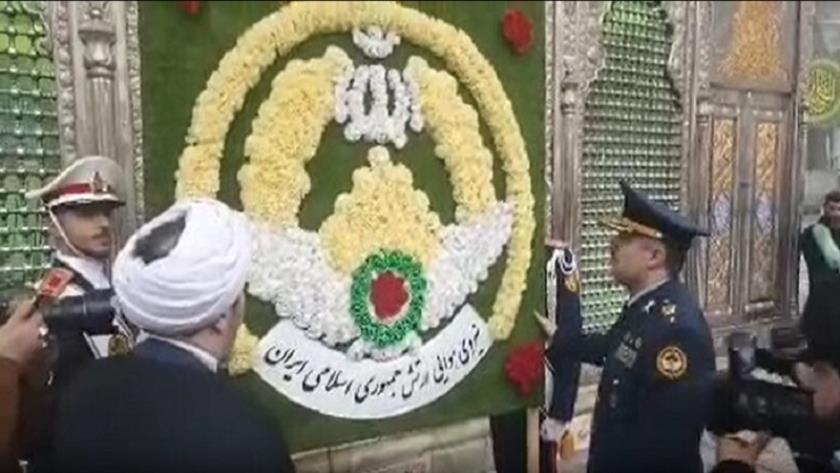 Iranpress: قادة القوة الجوية للجيش الإيراني يجددون العهد مع مؤسس الجمهورية الإسلامية