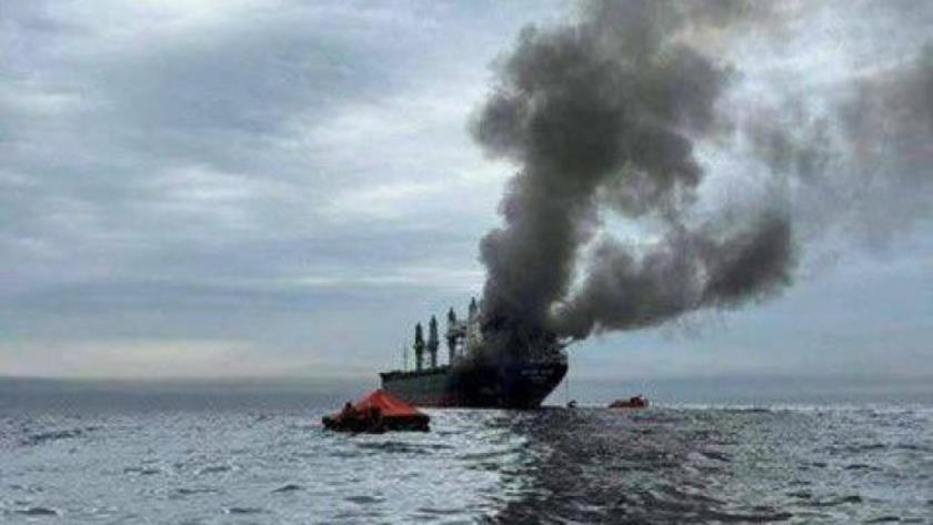 Iranpress: حرس الثورة يعلن استهداف سفينتين في مضيق هرمز بعد تجاهلما تحذيرات بالتوقف 