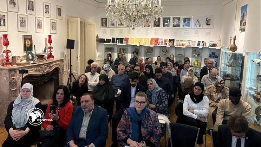 Iranpress: علماء آثار إيرانية من النمسا يدينون تدمير التراث الإيراني