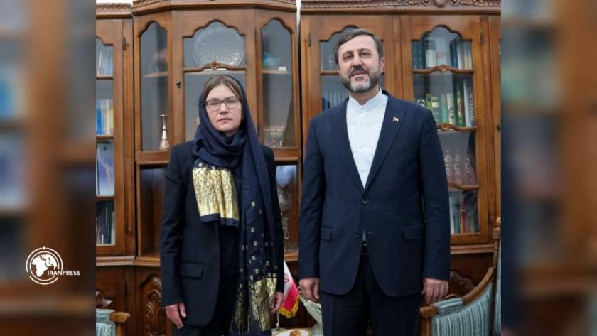 Iranpress: غريب آبادي: الهجوم على 130 ألف هدف مدني في إيران جريمة حرب