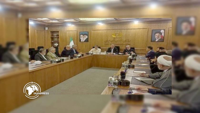 Iranpress: إسلامي: التخصيب غير قابل للتفاوض