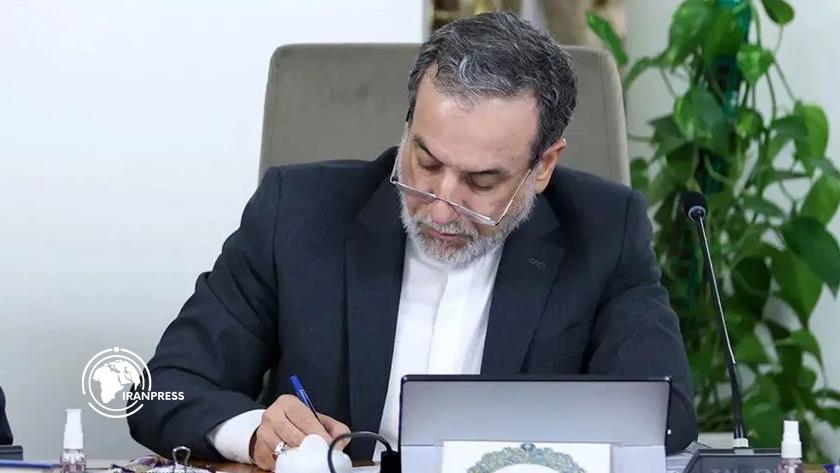 Iranpress: عراقجي يبعث رسالة هامة للشيخ نعيم قاسم: إيران لن تتخلى عن دعم المقاومة