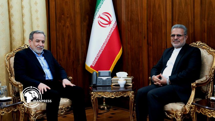Iranpress: سفير إيران في فنزويلا يلتقي وزير الخارجية ويبحث التطورات الأخيرة في كاراكاس