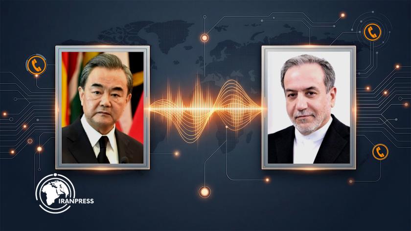 Iranpress: محادثة هاتفية بين وزيري الخارجية الإيراني والصيني
