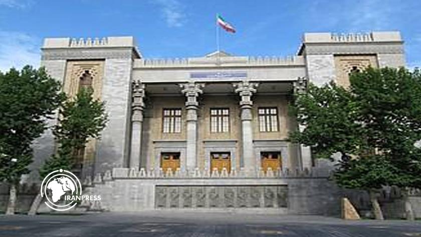Iranpress: الخارجية: استشهاد القائد هو بداية لمرحلة جديدة في مسار تعزيز عزة واقتدار إيران