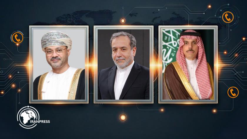Iranpress: عراقجي يهاتف نظيريه العماني والسعودي بشأن الأمن الإقليمي