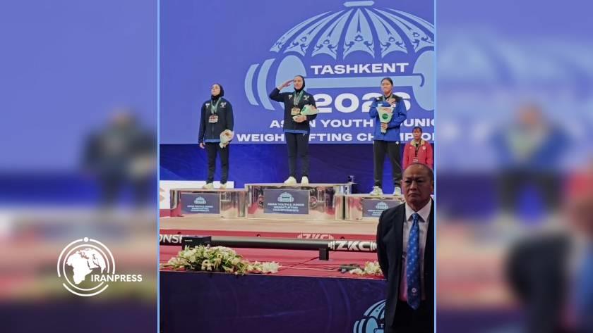 Iranpress: تألق إيران في بطولة آسيا لرفع الأثقال.. ذهبيات ورقم قياسي عالمي + فيديو