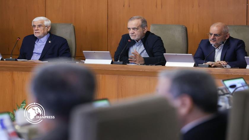 ایران برس: الرئيس بزشكيان: هناك رغبة كبيرة لدى دول الجوار للتعاون مع إيران