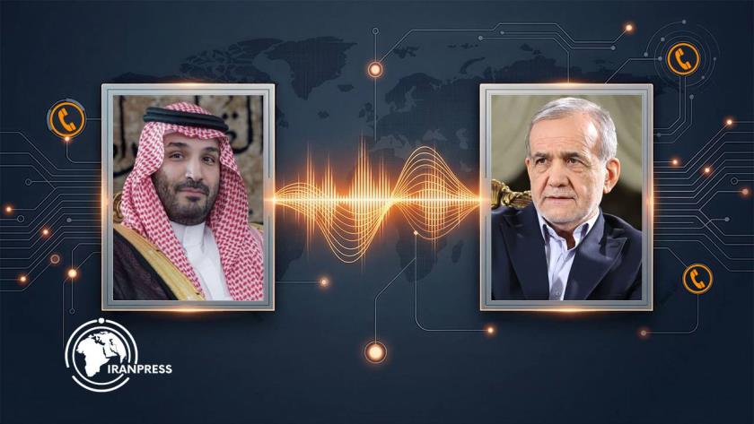 Iranpress: الرئيس الإيراني يهنئ خادم الحرمين الشريفين وولي عهده بمناسبة اليوم الوطني السعودي
