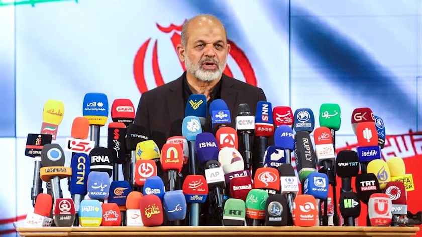Iranpress: ثبت نام داوطلبان چهاردهمین دوره انتخابات ریاست جمهوری در نهایت نظم و انضباط انجام شد