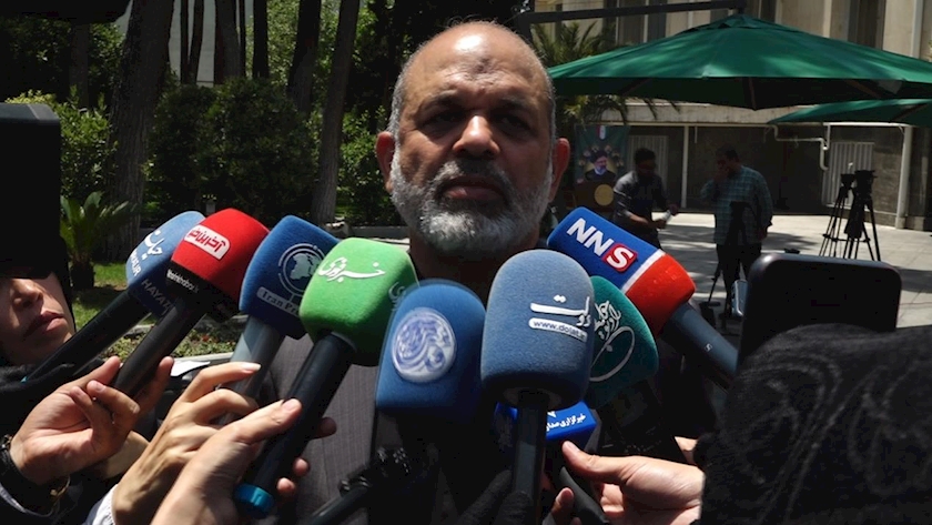 Iranpress: وحیدی: اقدامات لازم برای برگزاری انتخابات امن وسالم انجام شده است 
