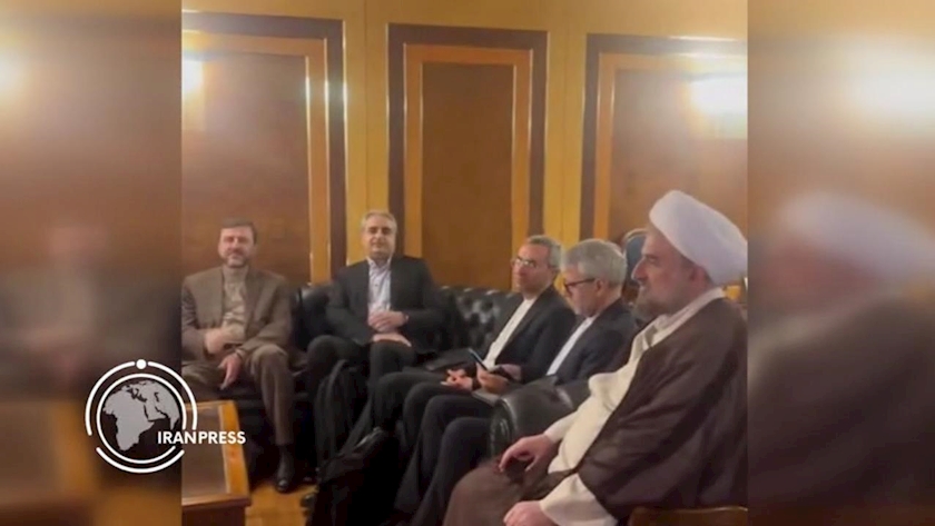 Iranpress: تصاویری از حضور هیات ایرانی در رم