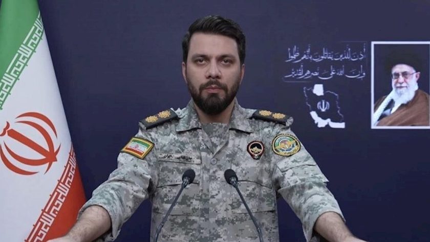 Iranpress: پالایشگاه نفت، گاز و مخازن سوخت رژیم صهیونیستی در حیفا بر زیر آتش حملات ایران