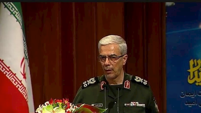 Iranpress: سرلشکر باقری: صهیونیست ها در تجاوز زمینی به غزه ناکام بودند