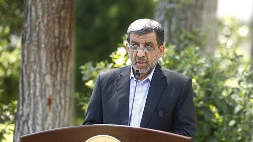 Iranpress: ضرغامی: زمینه برای سرمایه گذاری در حوزه گردشگری دریایی در کشور فراهم شده است