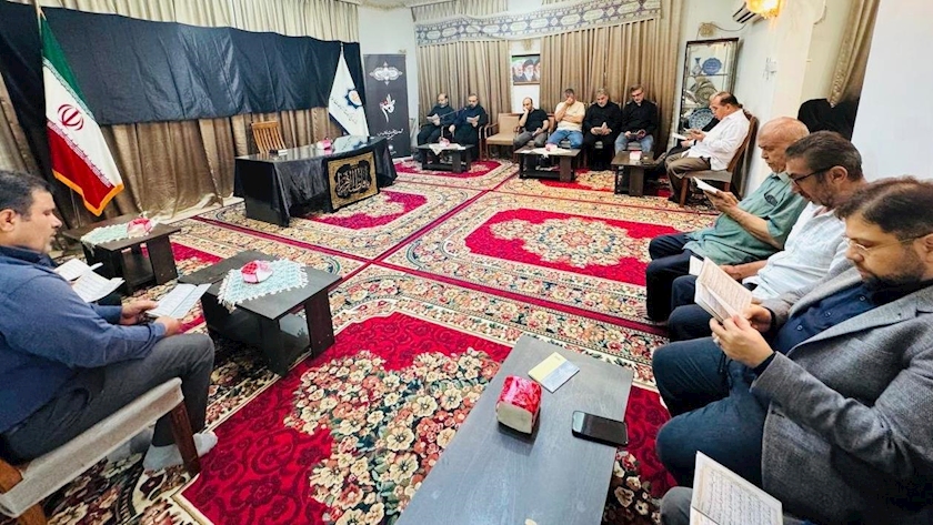 Iranpress: عزاداری ایرانیان مقیم مالزی در ایام شهادت حضرت فاطمه زهرا (س)