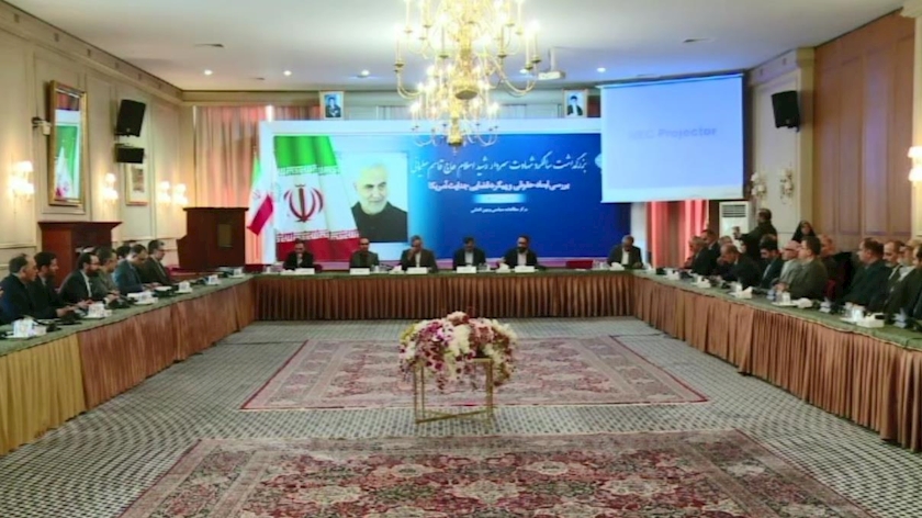Iranpress: تهران میزبان نشست بررسی ابعاد حقوقی شهادت سردار سلیمانی و پیگرد قضایی جنایت آمریکا