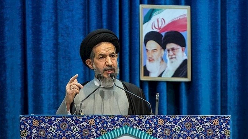 Iranpress: ابوترابی فرد: محور مقاومت و جهان اسلام قهرمانانه در برابر دنیای استکبار ایستاده است