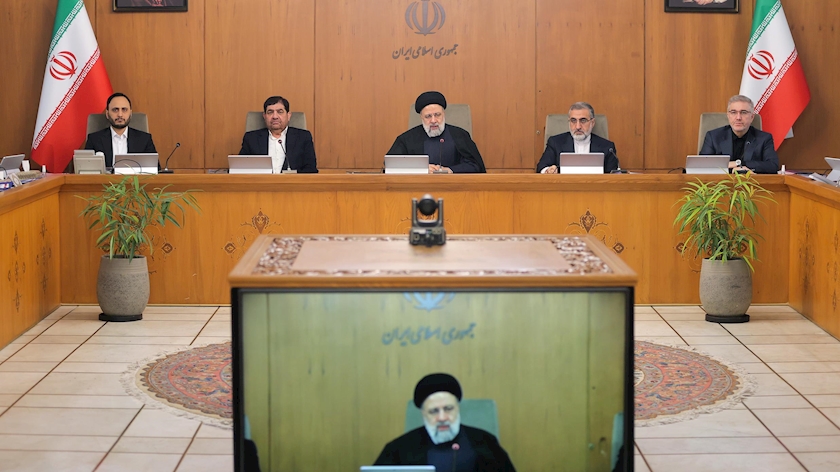 Iranpress: رئیسی: انتخابات باید یکی از جلوه‌های مهم و بزرگ انسجام ملی باشد