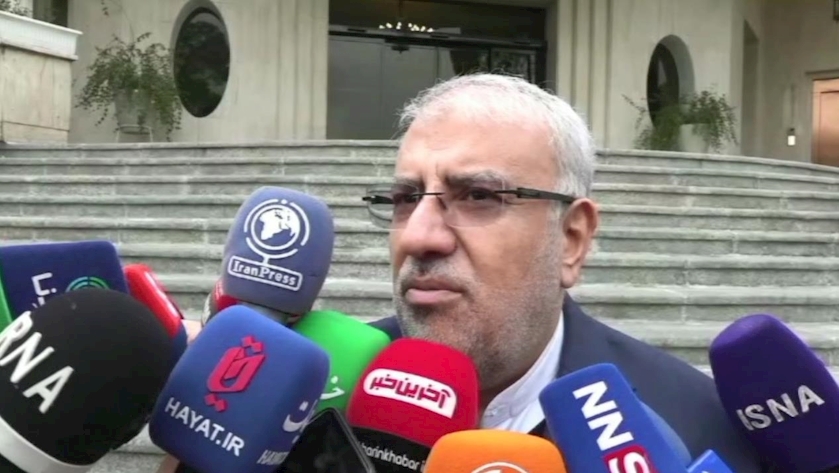 Iranpress: اوجی: با وجود اوج گیری سرما افت فشار و یا قطعی گاز خانگی در کشور نداشته ایم