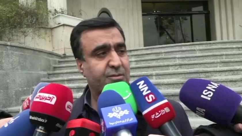Iranpress:  سلاجقه: موضوع حقابه محیط زیست از توافق ایران و افغانستان جدا شده است
