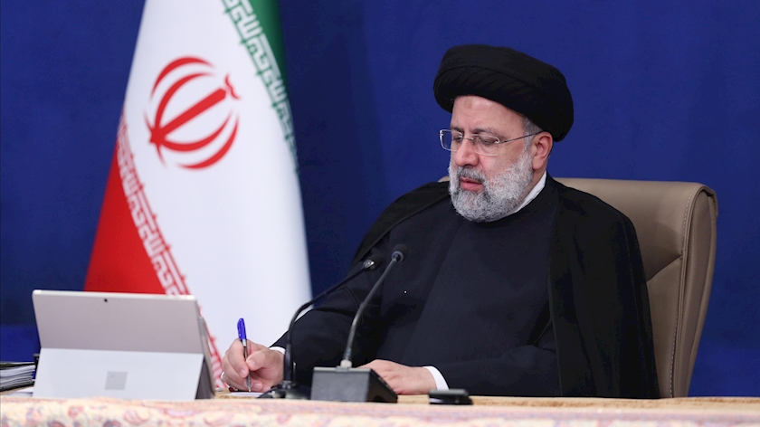 Iranpress: دستور رئیسی به وزیر کشور برای تسریع در امدادرسانی به مناطق سیل زده سیستان وبلوچستان