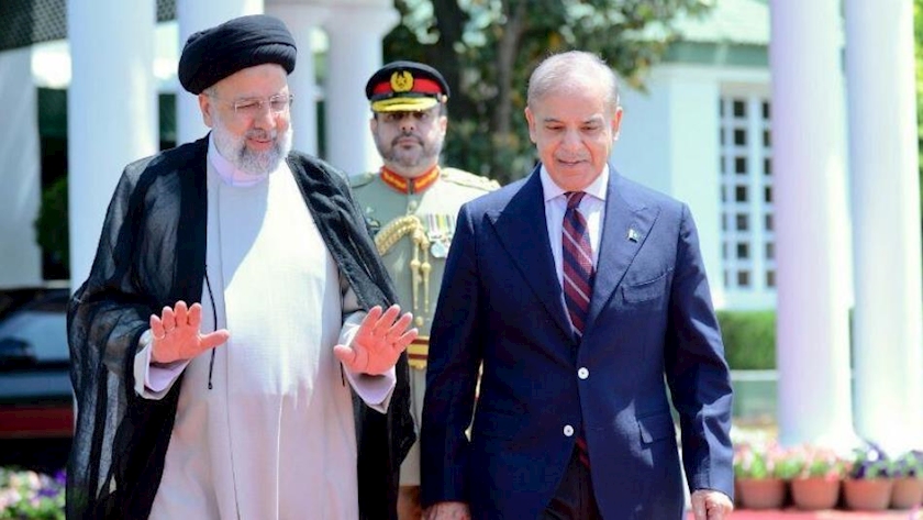 Iranpress: نگاهی به سفر رییس جمهور به پاکستان
