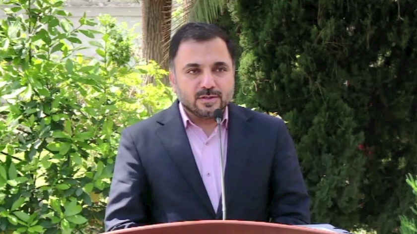 Iranpress: زارع پور: ظرفیت شبکه آی پی کشور تقریبا دو برابر شده است