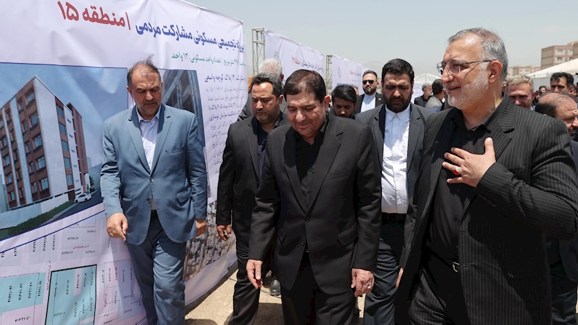 Iranpress: بازدید مخبر از عملیات اجرایی احداث 200 هزار واحد مسکونی طرح نهضت ملی مسکن در تهران