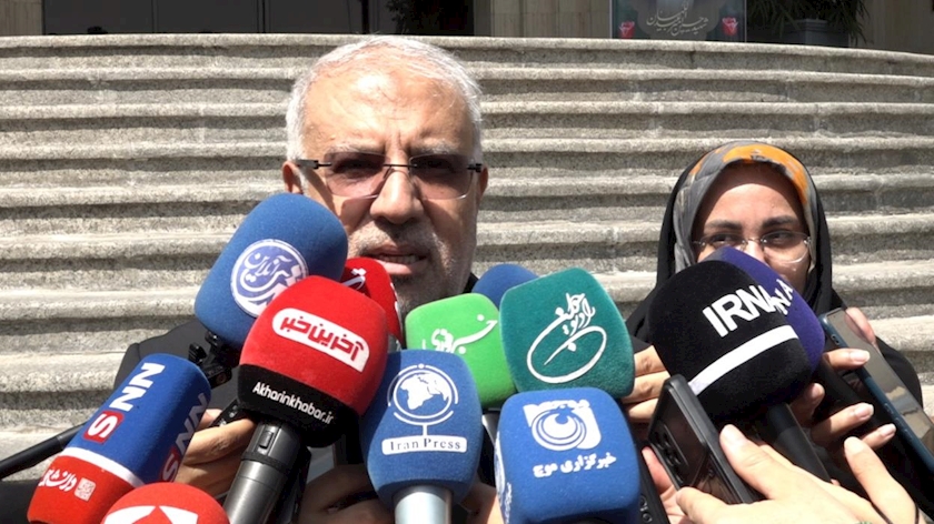 Iranpress: اوجی: به زودی سکوی ۱۳ آلفای پارس جنوبی افتتاح و مورد بهره برداری قرار می‌گیرد