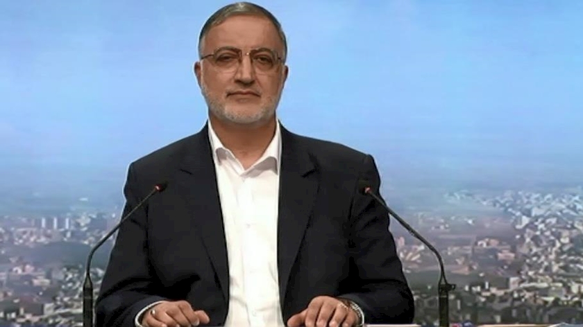 Iranpress: زاکانی: مردم ولی نعمت ما هستند