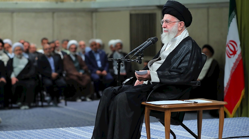 Iranpress: مشارکت حداکثری؛ راهبرد همیشگی رهبر معظم انقلاب درباره انتخابات