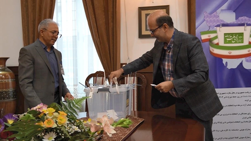 Iranpress: مشارکت ایرانیان مقیم بوسنی و هرزگوین در انتخابات ریاست جمهوری