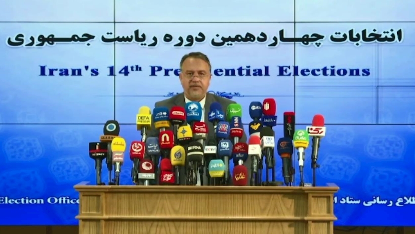 Iranpress: اسلامی: آمار منتشر شده در مورد نتایج و مشارکت خارج از کشور در انتخابات واقعی نیست