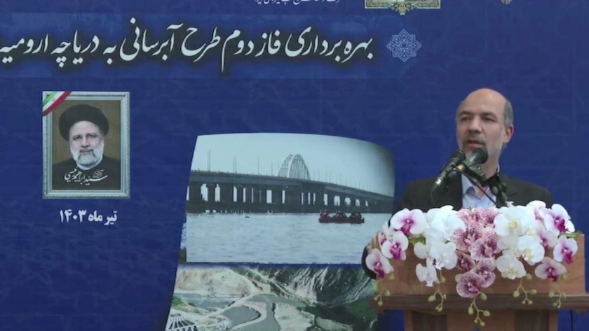 ایران پرس: آیین افتتاح و بهره برداری فاز دوم طرح آبرسانی به دریاچه ارومیه