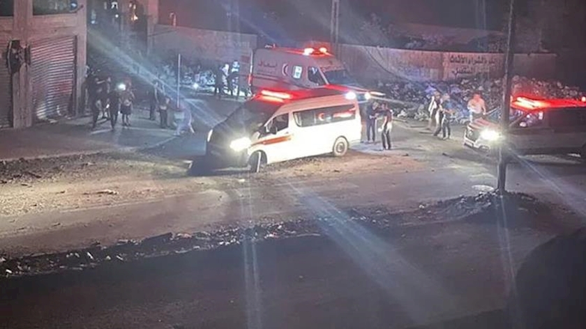Iranpress: شهادت بیش از صد فلسطینی در حمله هوایی اسرائیل به یک مدرسه در غزه