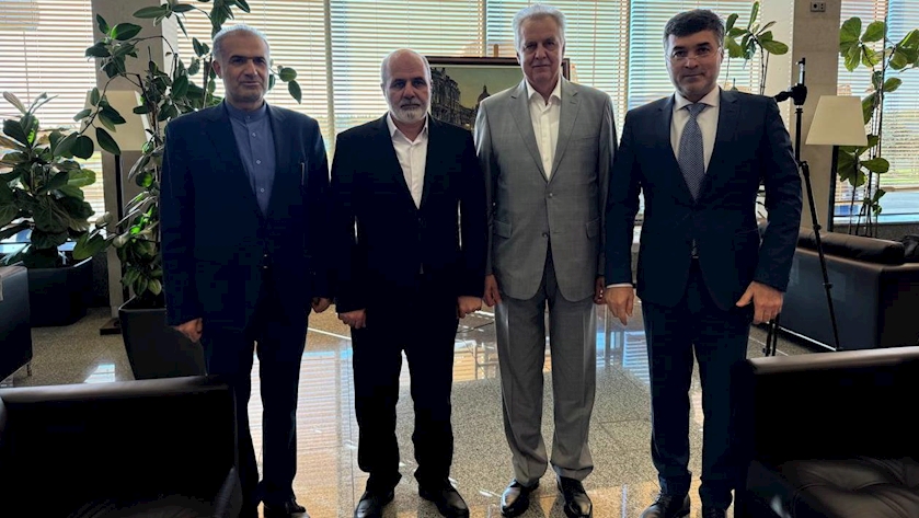 Iranpress: ورود دبیر شورای عالی امنیت ایران به روسیه  